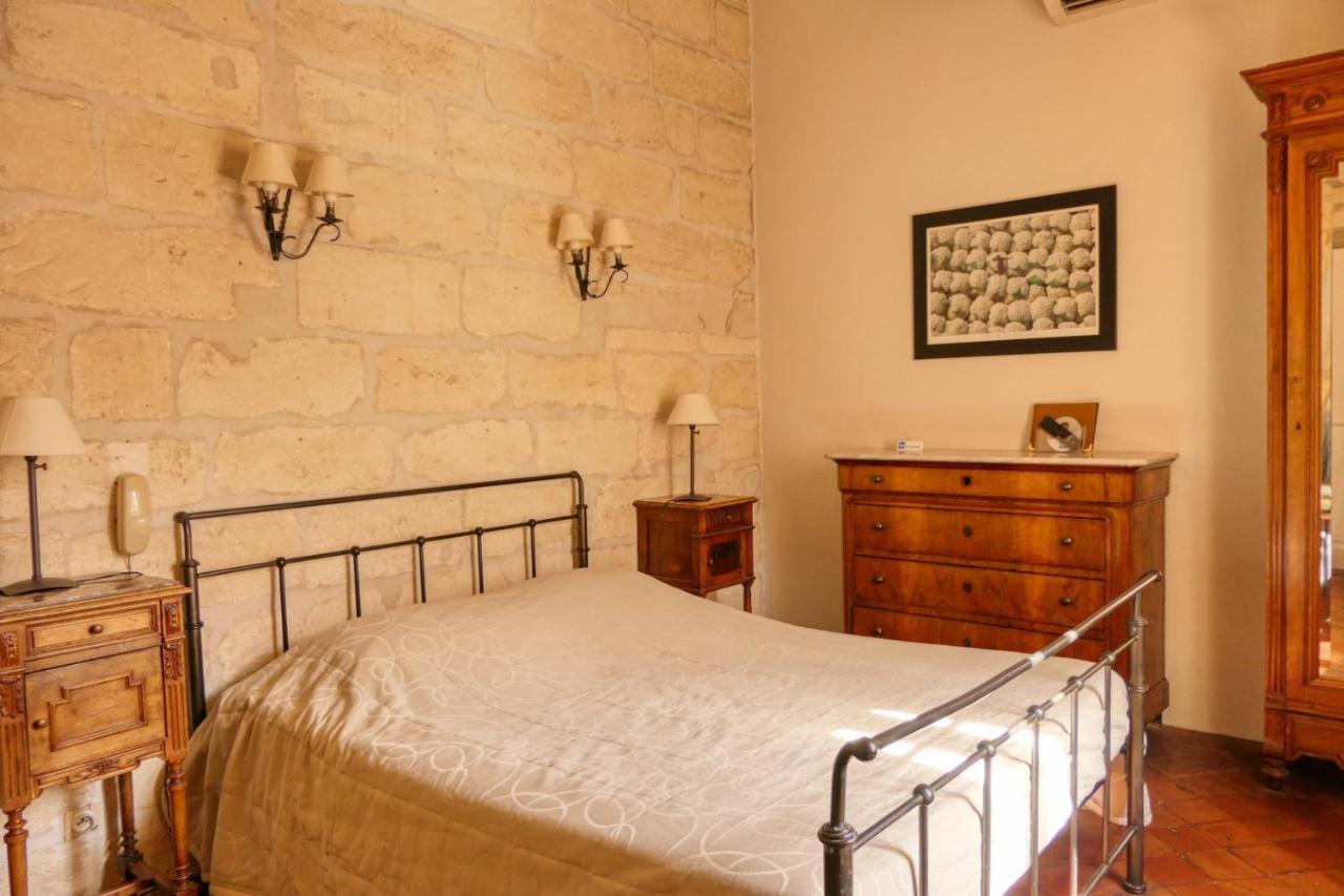 Au Saint Roch - Hotel Et Jardin أفينيون المظهر الخارجي الصورة