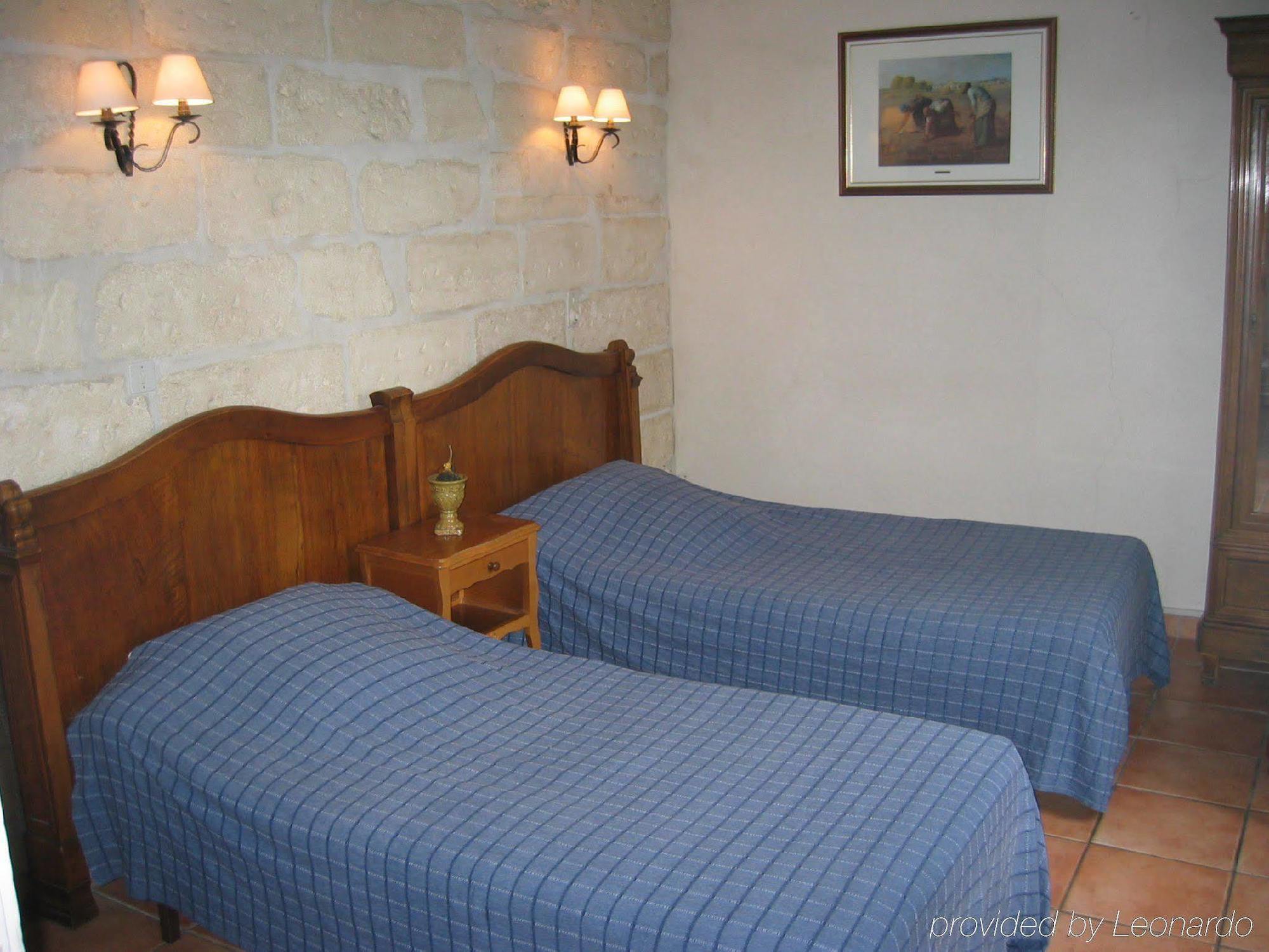 Au Saint Roch - Hotel Et Jardin أفينيون المظهر الخارجي الصورة