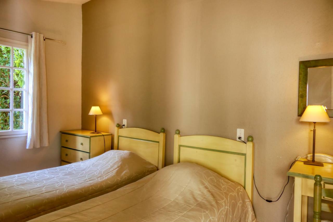 Au Saint Roch - Hotel Et Jardin أفينيون المظهر الخارجي الصورة